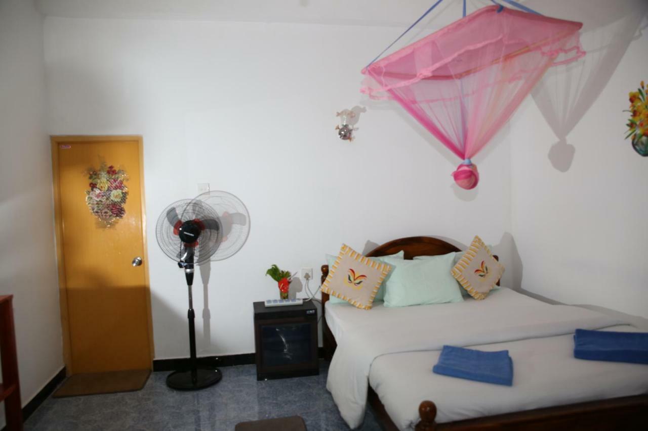 Secret Nest Homestay Ella Habitación foto