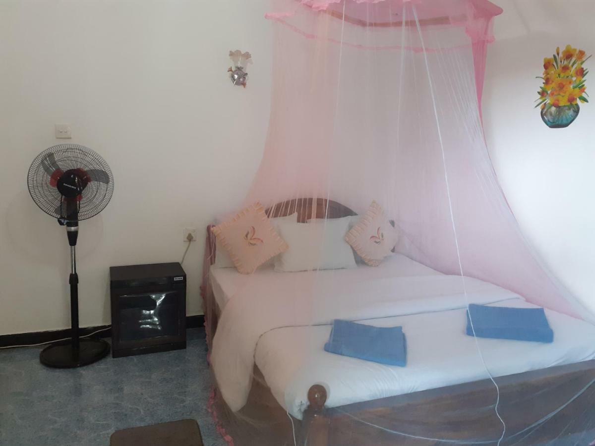 Secret Nest Homestay Ella Habitación foto